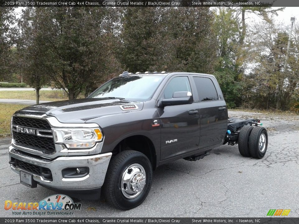 2019 Ram 3500 Tradesman Crew Cab 4x4 Chassis Granite Crystal Metallic / Black/Diesel Gray Photo #2