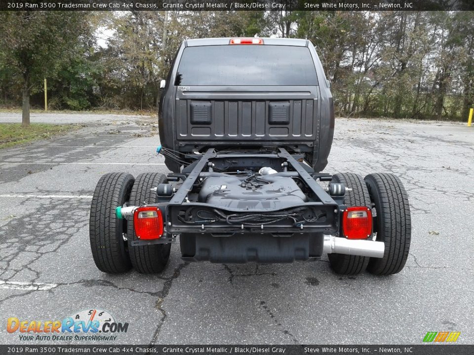 2019 Ram 3500 Tradesman Crew Cab 4x4 Chassis Granite Crystal Metallic / Black/Diesel Gray Photo #7