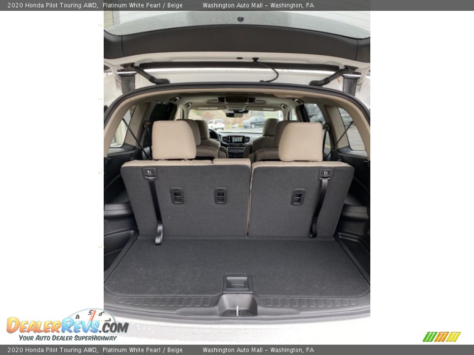2020 Honda Pilot Touring AWD Platinum White Pearl / Beige Photo #24