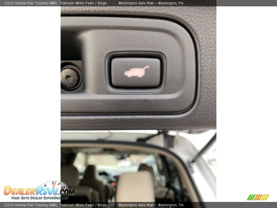 2020 Honda Pilot Touring AWD Platinum White Pearl / Beige Photo #25