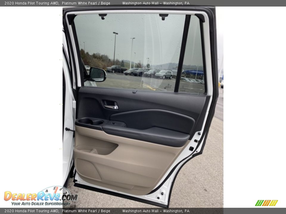 2020 Honda Pilot Touring AWD Platinum White Pearl / Beige Photo #27