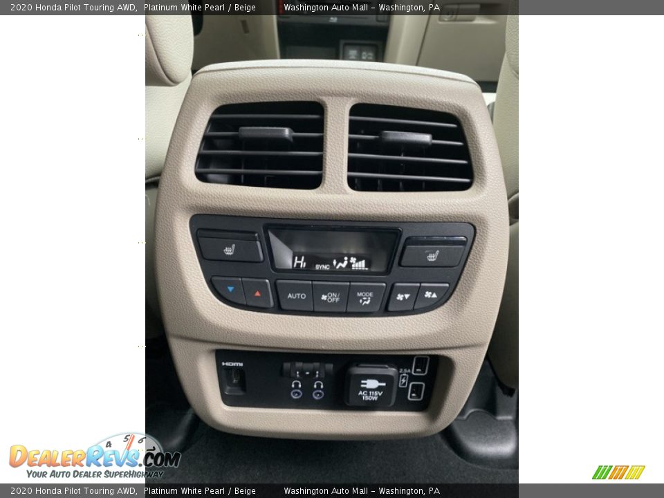 Controls of 2020 Honda Pilot Touring AWD Photo #34