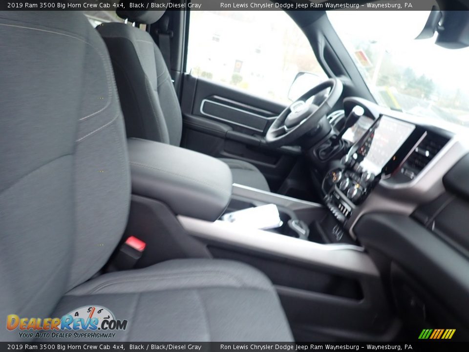 2019 Ram 3500 Big Horn Crew Cab 4x4 Black / Black/Diesel Gray Photo #10
