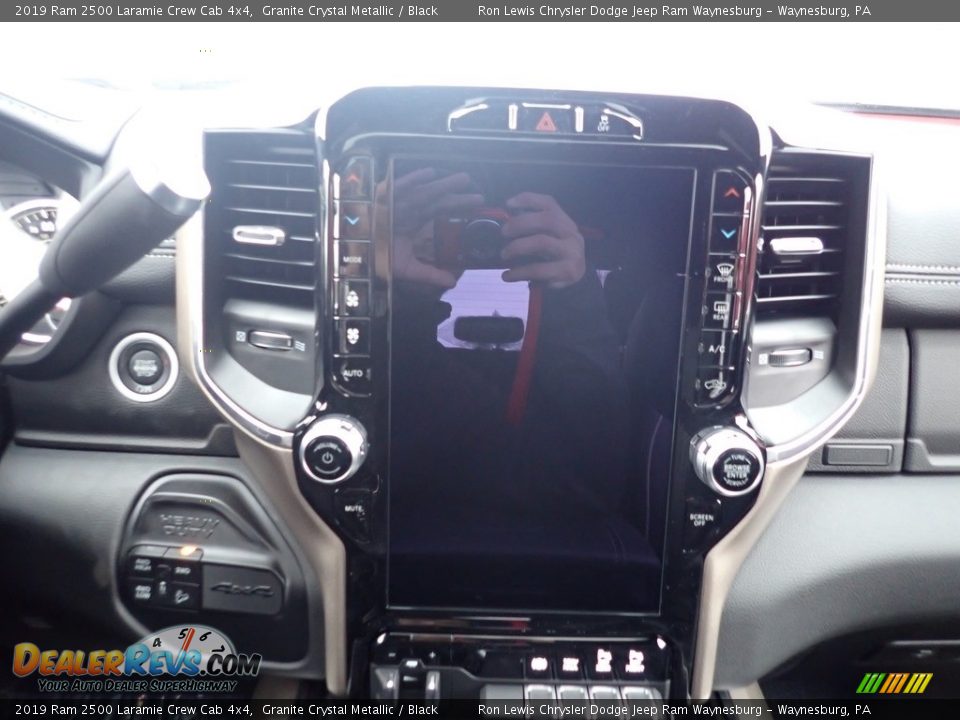 2019 Ram 2500 Laramie Crew Cab 4x4 Granite Crystal Metallic / Black Photo #18