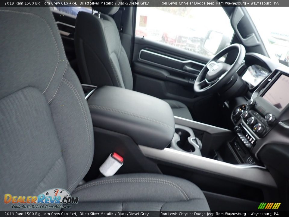 2019 Ram 1500 Big Horn Crew Cab 4x4 Billett Silver Metallic / Black/Diesel Gray Photo #9