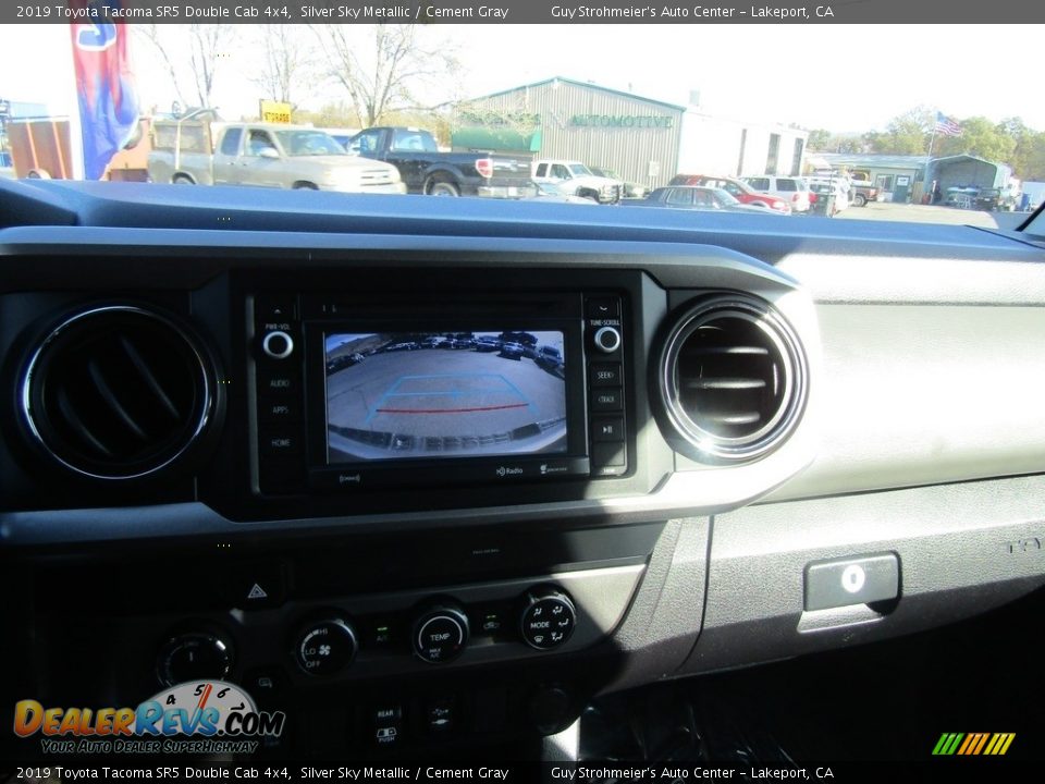 2019 Toyota Tacoma SR5 Double Cab 4x4 Silver Sky Metallic / Cement Gray Photo #9