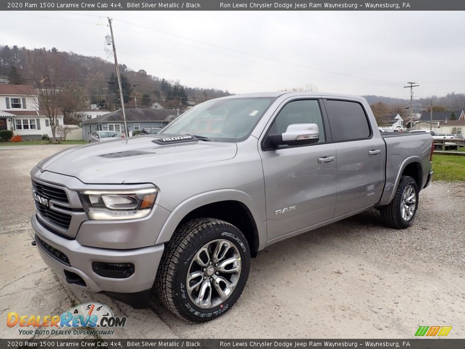 Front 3/4 View of 2020 Ram 1500 Laramie Crew Cab 4x4 Photo #1