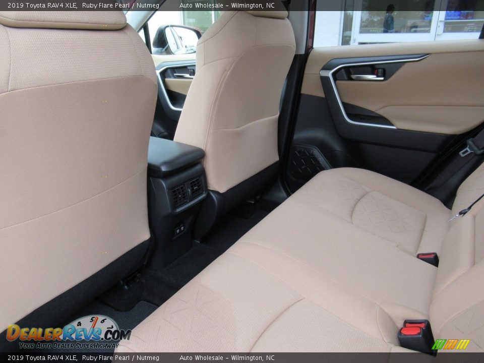 2019 Toyota RAV4 XLE Ruby Flare Pearl / Nutmeg Photo #11