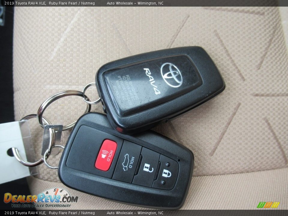 2019 Toyota RAV4 XLE Ruby Flare Pearl / Nutmeg Photo #20