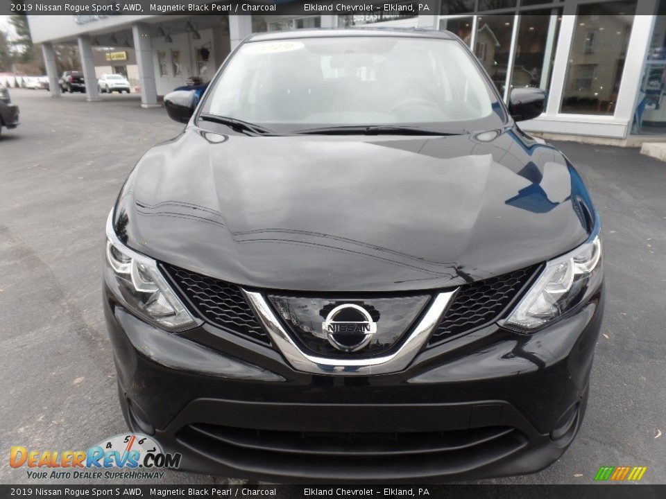 2019 Nissan Rogue Sport S AWD Magnetic Black Pearl / Charcoal Photo #2
