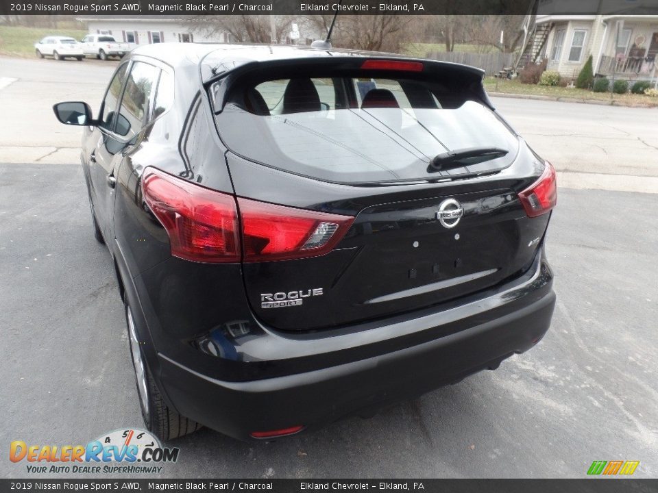 2019 Nissan Rogue Sport S AWD Magnetic Black Pearl / Charcoal Photo #6