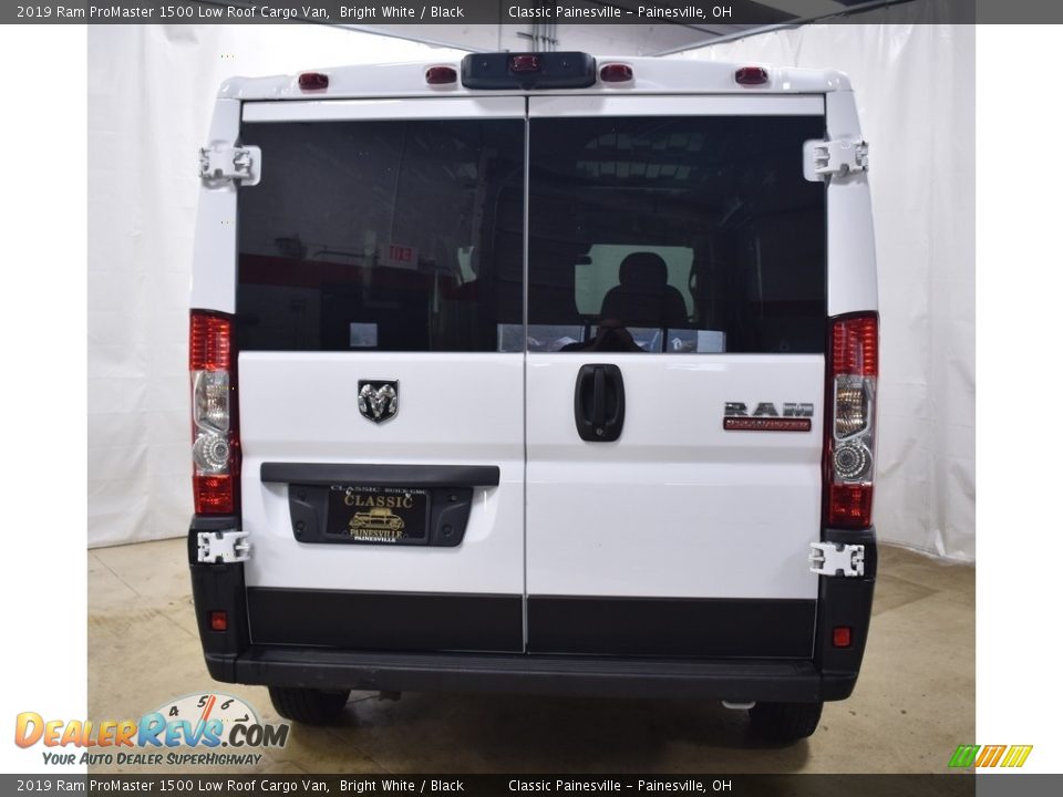 2019 Ram ProMaster 1500 Low Roof Cargo Van Bright White / Black Photo #3