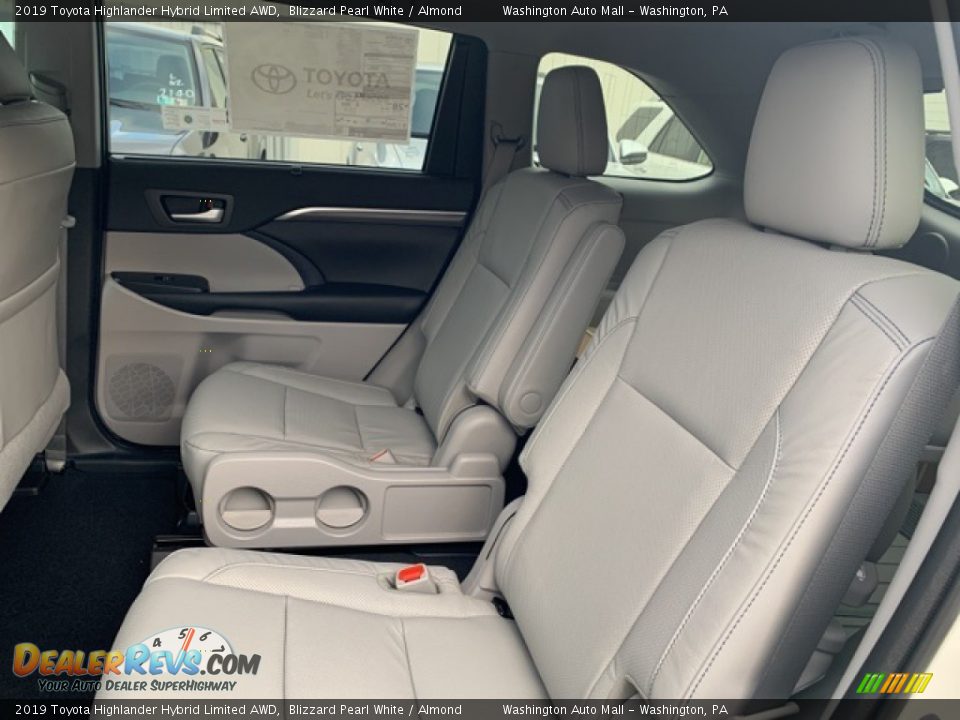 2019 Toyota Highlander Hybrid Limited AWD Blizzard Pearl White / Almond Photo #6