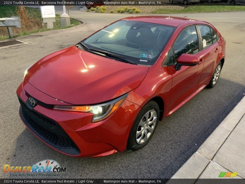 2020 Toyota Corolla LE Barcelona Red Metallic / Light Gray Photo #3
