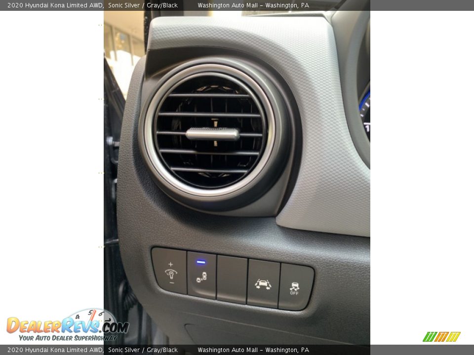 Controls of 2020 Hyundai Kona Limited AWD Photo #13