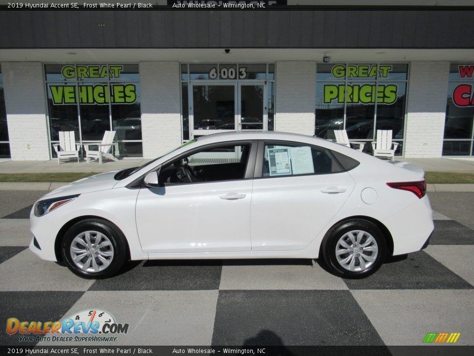 2019 Hyundai Accent SE Frost White Pearl / Black Photo #1