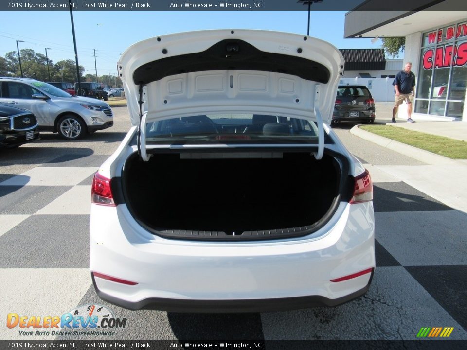 2019 Hyundai Accent SE Frost White Pearl / Black Photo #5