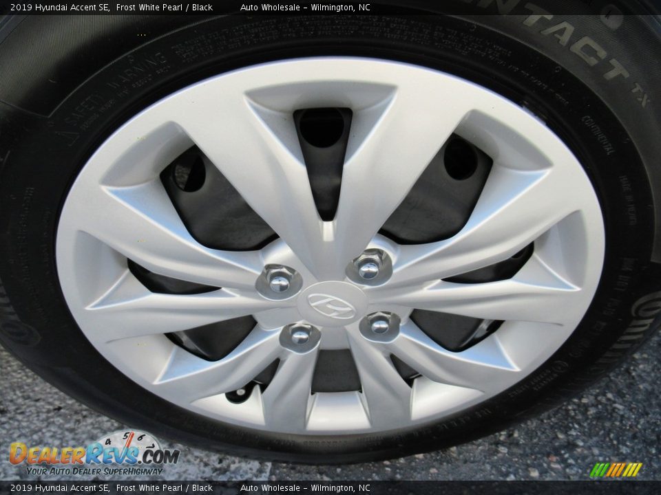 2019 Hyundai Accent SE Frost White Pearl / Black Photo #7