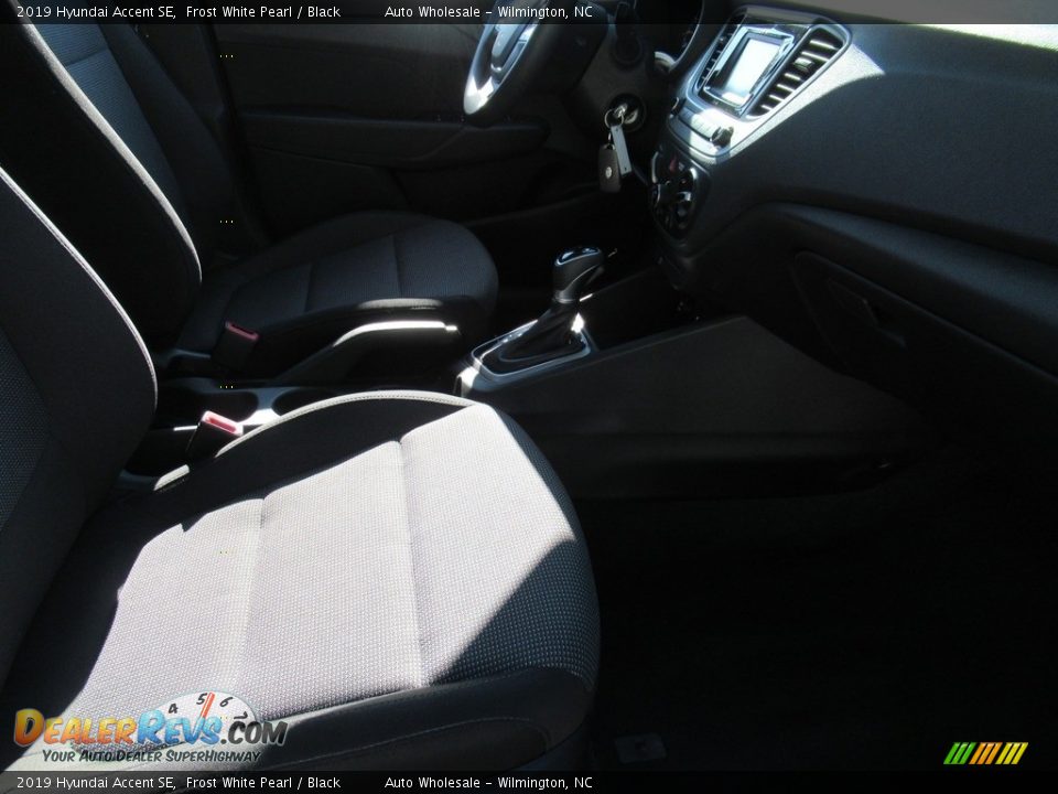 2019 Hyundai Accent SE Frost White Pearl / Black Photo #12