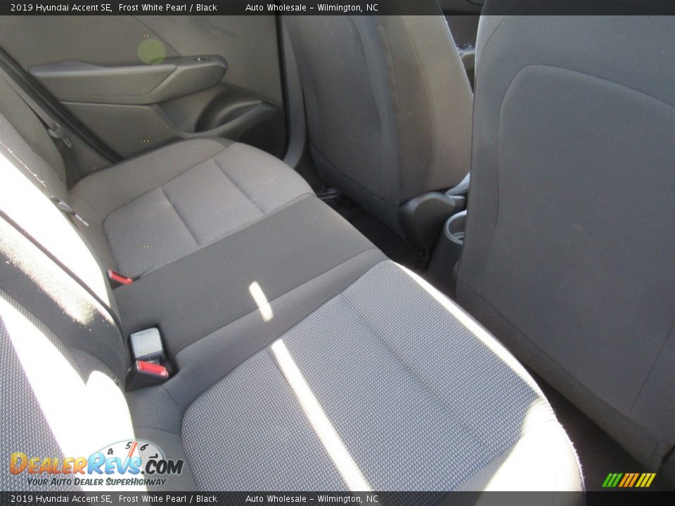 2019 Hyundai Accent SE Frost White Pearl / Black Photo #13