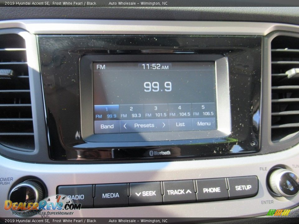 2019 Hyundai Accent SE Frost White Pearl / Black Photo #16