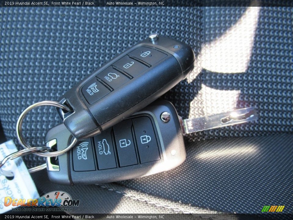 2019 Hyundai Accent SE Frost White Pearl / Black Photo #20