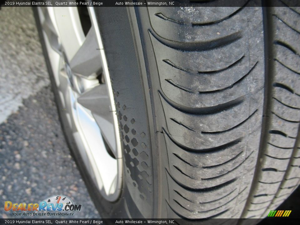2019 Hyundai Elantra SEL Quartz White Pearl / Beige Photo #8