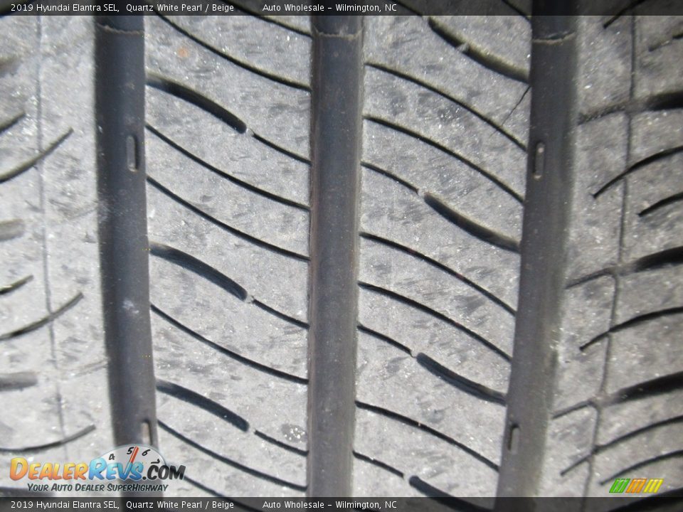 2019 Hyundai Elantra SEL Quartz White Pearl / Beige Photo #9