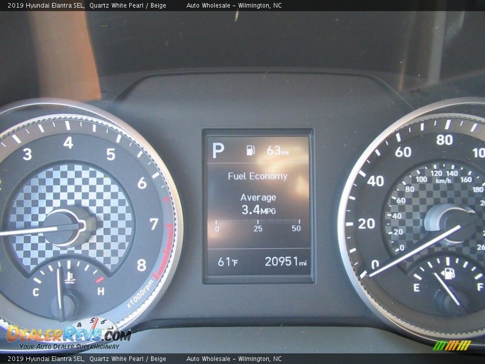 2019 Hyundai Elantra SEL Quartz White Pearl / Beige Photo #15