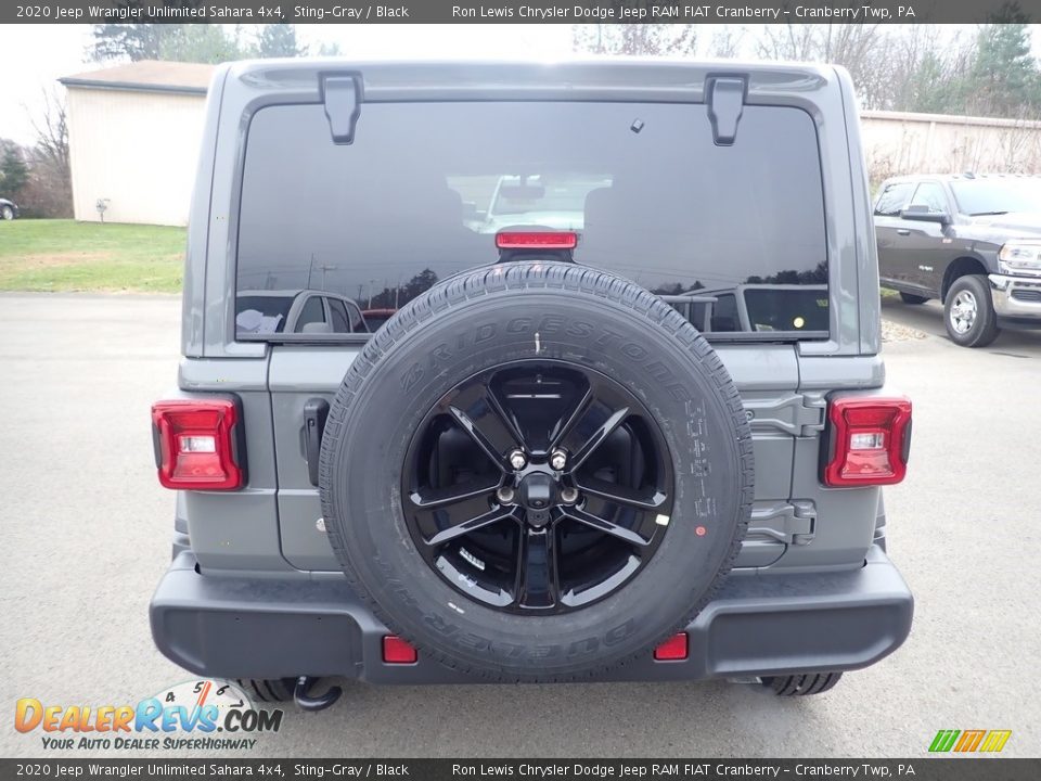 2020 Jeep Wrangler Unlimited Sahara 4x4 Sting-Gray / Black Photo #4