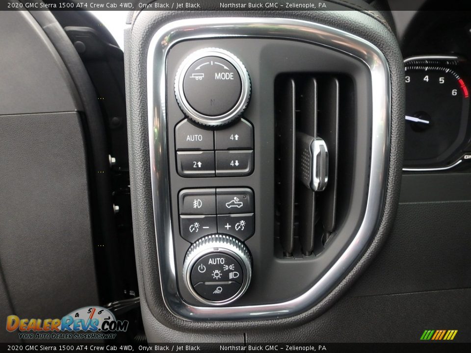 Controls of 2020 GMC Sierra 1500 AT4 Crew Cab 4WD Photo #10