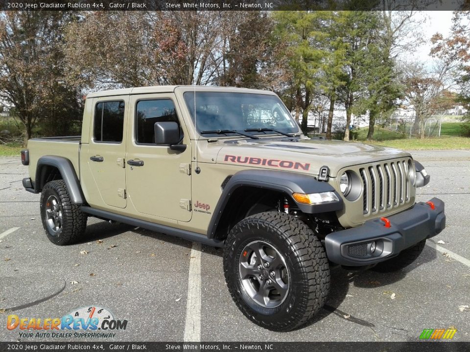 Front 3/4 View of 2020 Jeep Gladiator Rubicon 4x4 Photo #4