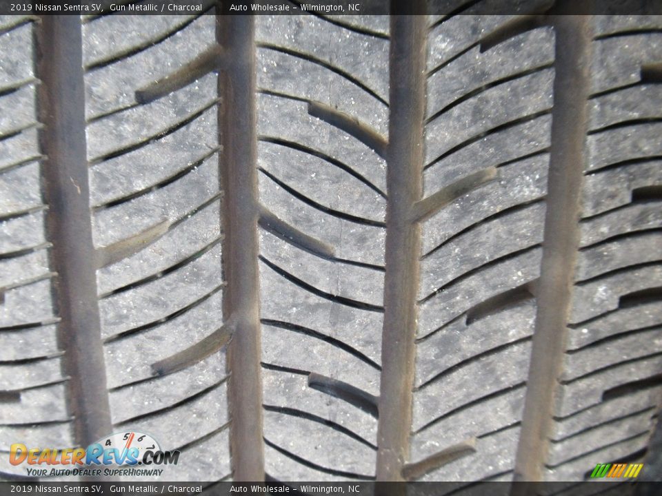 2019 Nissan Sentra SV Gun Metallic / Charcoal Photo #9