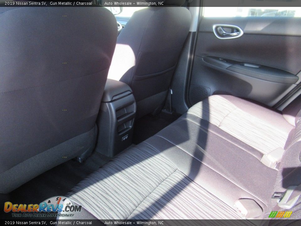 2019 Nissan Sentra SV Gun Metallic / Charcoal Photo #11