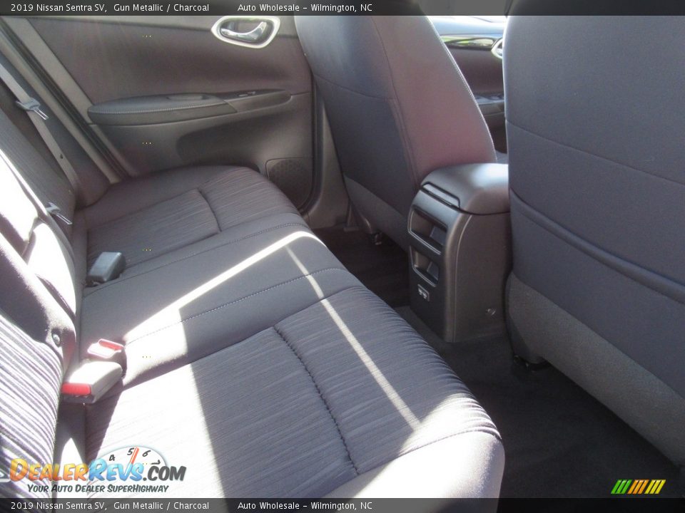 2019 Nissan Sentra SV Gun Metallic / Charcoal Photo #13