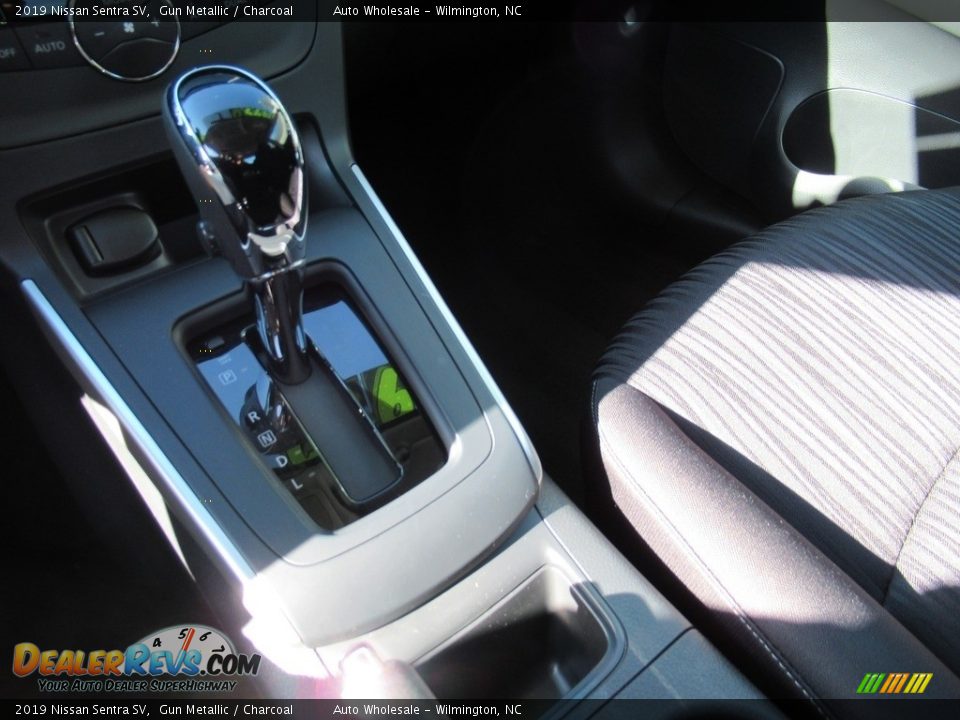 2019 Nissan Sentra SV Gun Metallic / Charcoal Photo #19