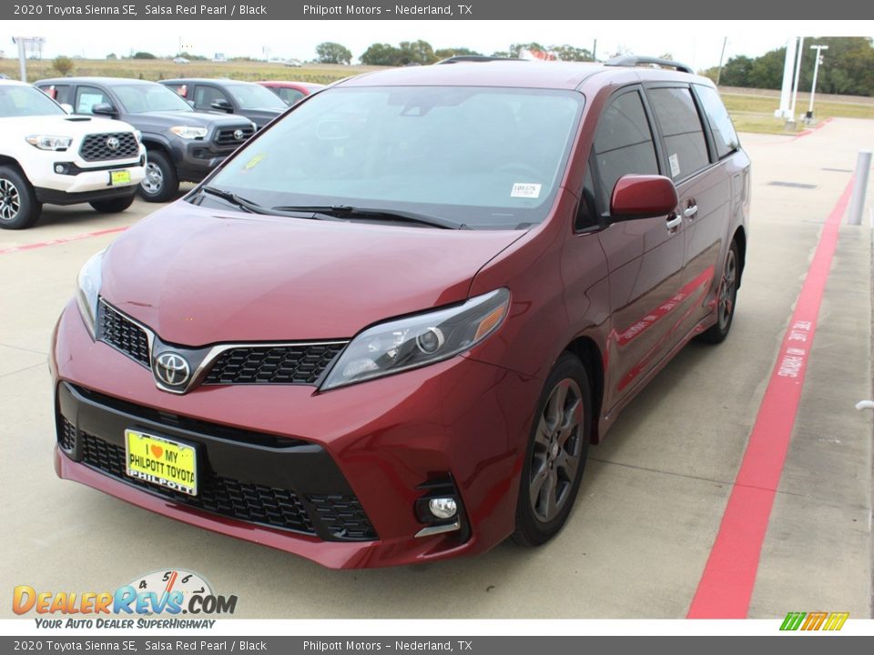 2020 Toyota Sienna SE Salsa Red Pearl / Black Photo #4