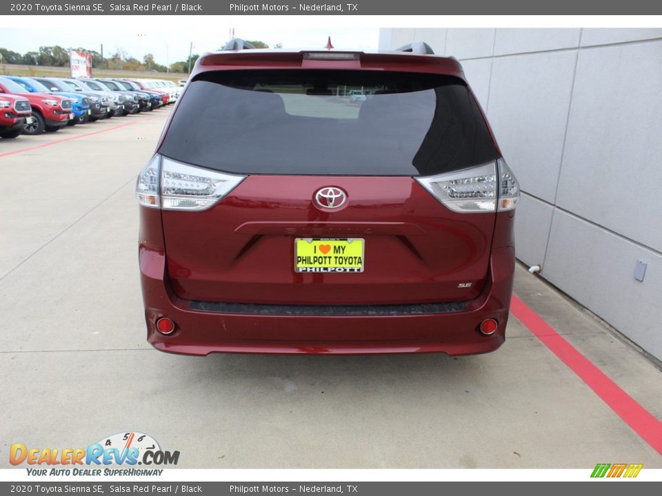 2020 Toyota Sienna SE Salsa Red Pearl / Black Photo #7