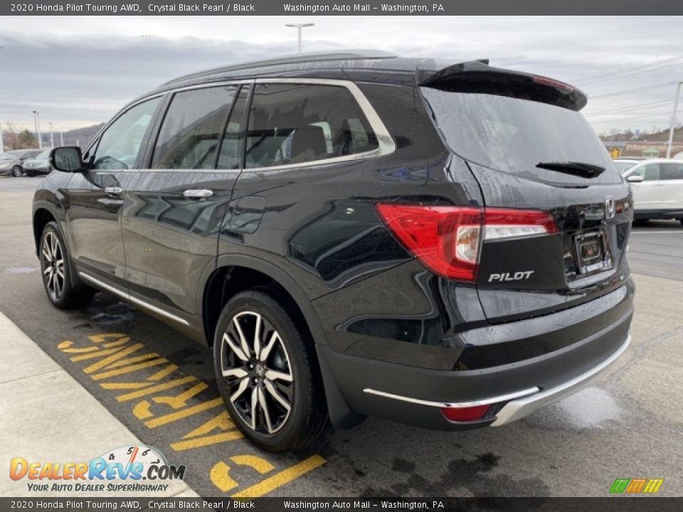 2020 Honda Pilot Touring AWD Crystal Black Pearl / Black Photo #5