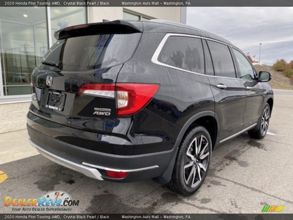 2020 Honda Pilot Touring AWD Crystal Black Pearl / Black Photo #7