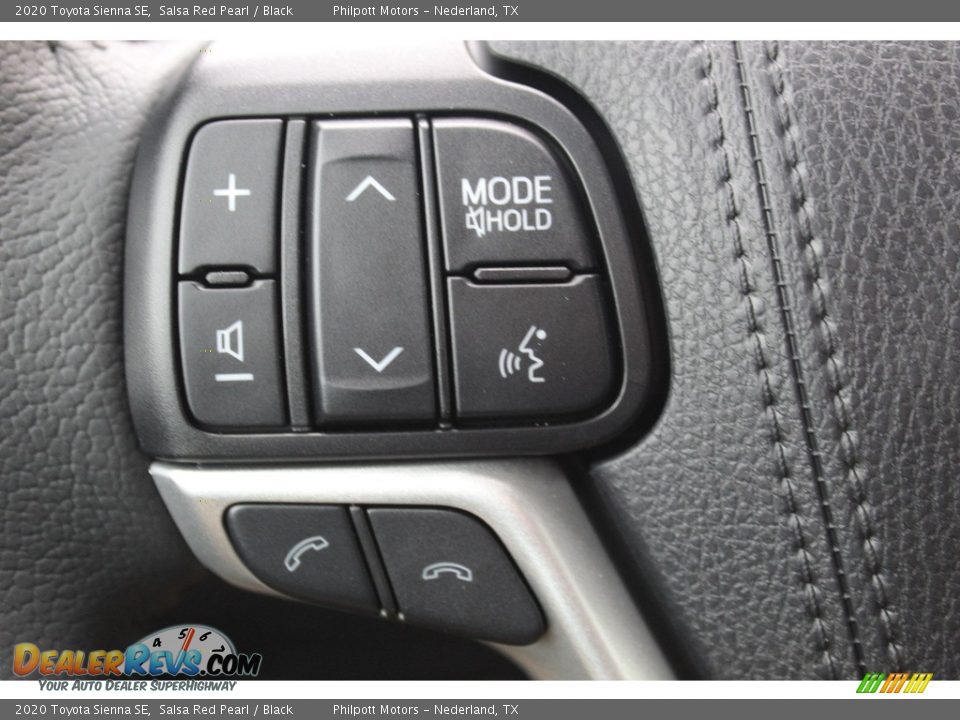 2020 Toyota Sienna SE Salsa Red Pearl / Black Photo #12