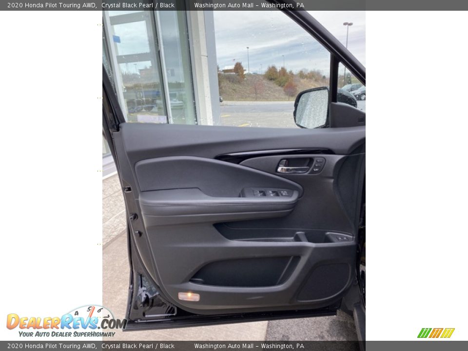 2020 Honda Pilot Touring AWD Crystal Black Pearl / Black Photo #10