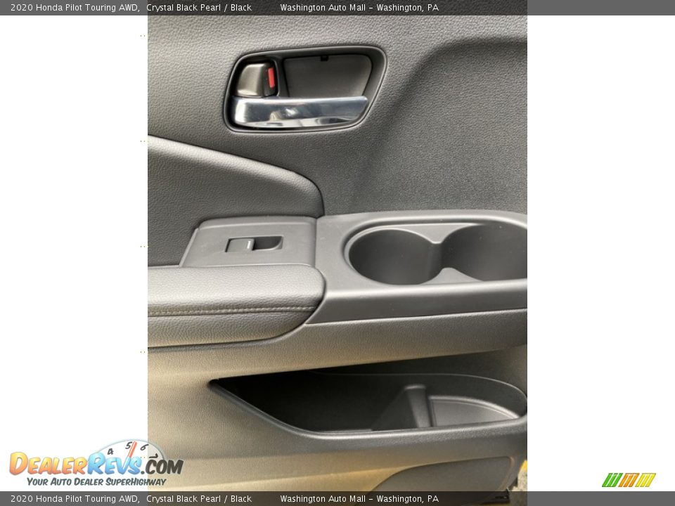 2020 Honda Pilot Touring AWD Crystal Black Pearl / Black Photo #17