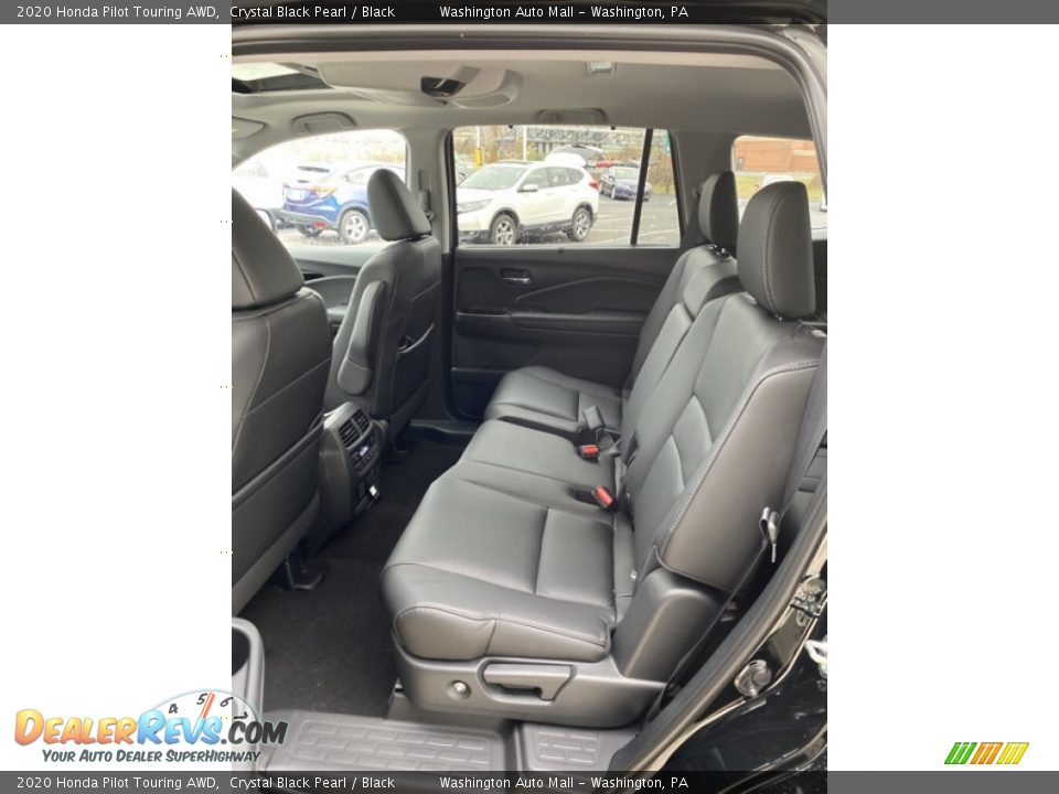 2020 Honda Pilot Touring AWD Crystal Black Pearl / Black Photo #19