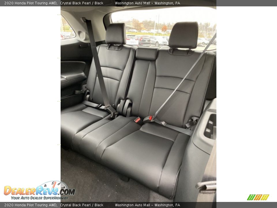 2020 Honda Pilot Touring AWD Crystal Black Pearl / Black Photo #21