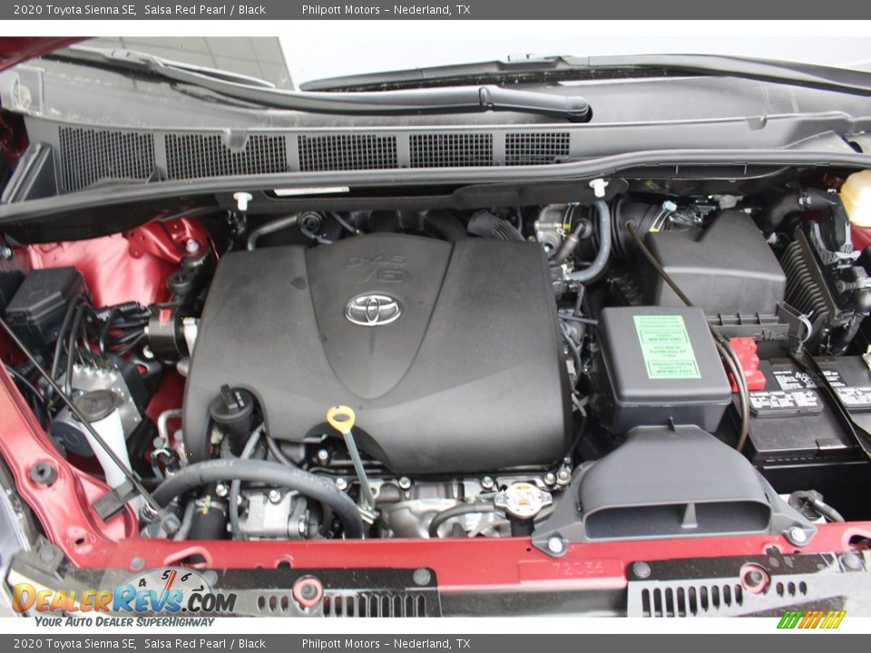 2020 Toyota Sienna SE Salsa Red Pearl / Black Photo #24