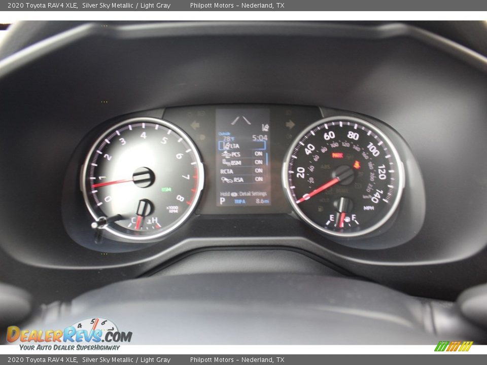 2020 Toyota RAV4 XLE Silver Sky Metallic / Light Gray Photo #14