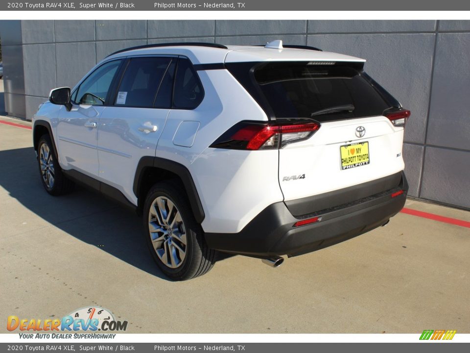 2020 Toyota RAV4 XLE Super White / Black Photo #6