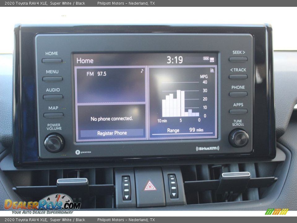 2020 Toyota RAV4 XLE Super White / Black Photo #16