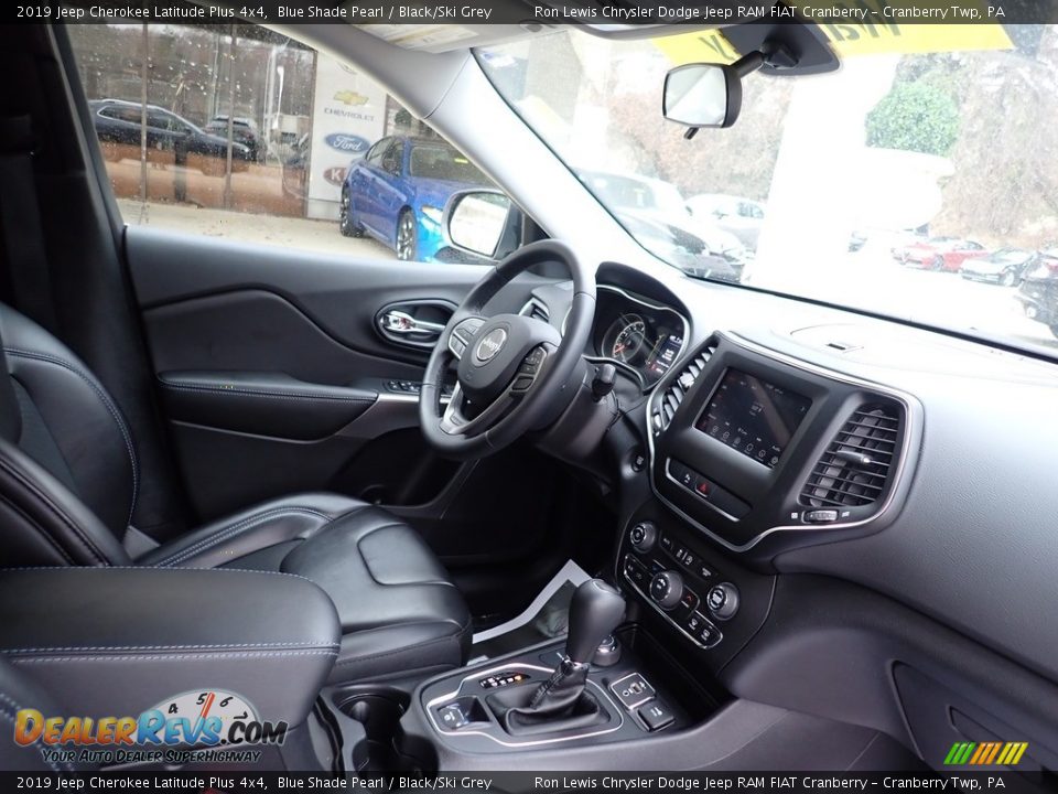 2019 Jeep Cherokee Latitude Plus 4x4 Blue Shade Pearl / Black/Ski Grey Photo #12